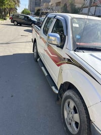 للبيع فقط نيسان نيفارا  موديل 2012 رقم جديد بغداد سيارة جاهزة من كلشي ...