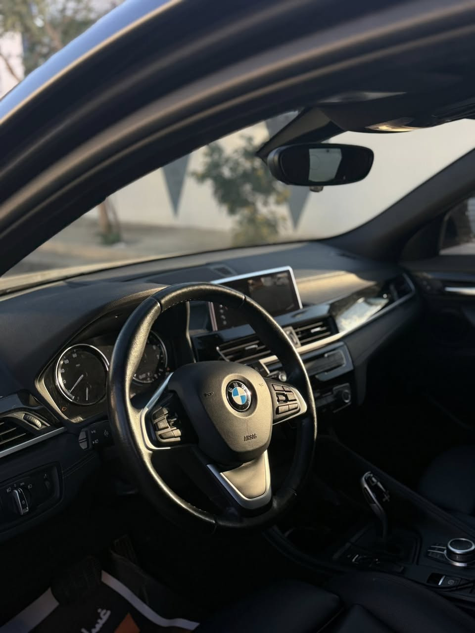 سياره: بيم X2
موديل 2022 
السياره بحاله الوكاله مامشي هواي 
الضرر: مبدل البونيد فقططط بلادي بلادي من دون ايرباك
السعر:233 وبيها مجال الطيبين 🤍
للاستفسار دز رساله واتساب ***********
