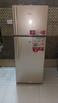 ثلاجة بلسان • نظيفة ١٠٠٪ • كرادة تقاطع المسبح