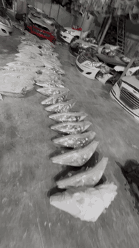 قطع غيار سيارات