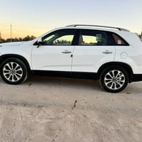 كيا سورنتو خليجي  اعلى مواصفات 1/1  الموديل 2014 رقم البصرة  بأسمي تحو...