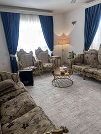 قنفات رئاسية • نظيفة • ستائر