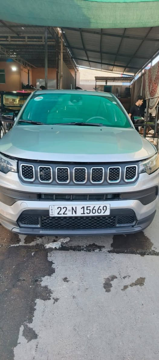 جيب كومبارس 
موديل 2023
محرك 20توربو شرط
كير شرط 
ماشي 45الف ميل 
فول عدا كشن جلد و سلايت 
ضرر فقط بونيد  بل صور يبين 
عنوان اربيل 
سعر 185 بيها مجال 
***********
*********** كركوك, العراق
