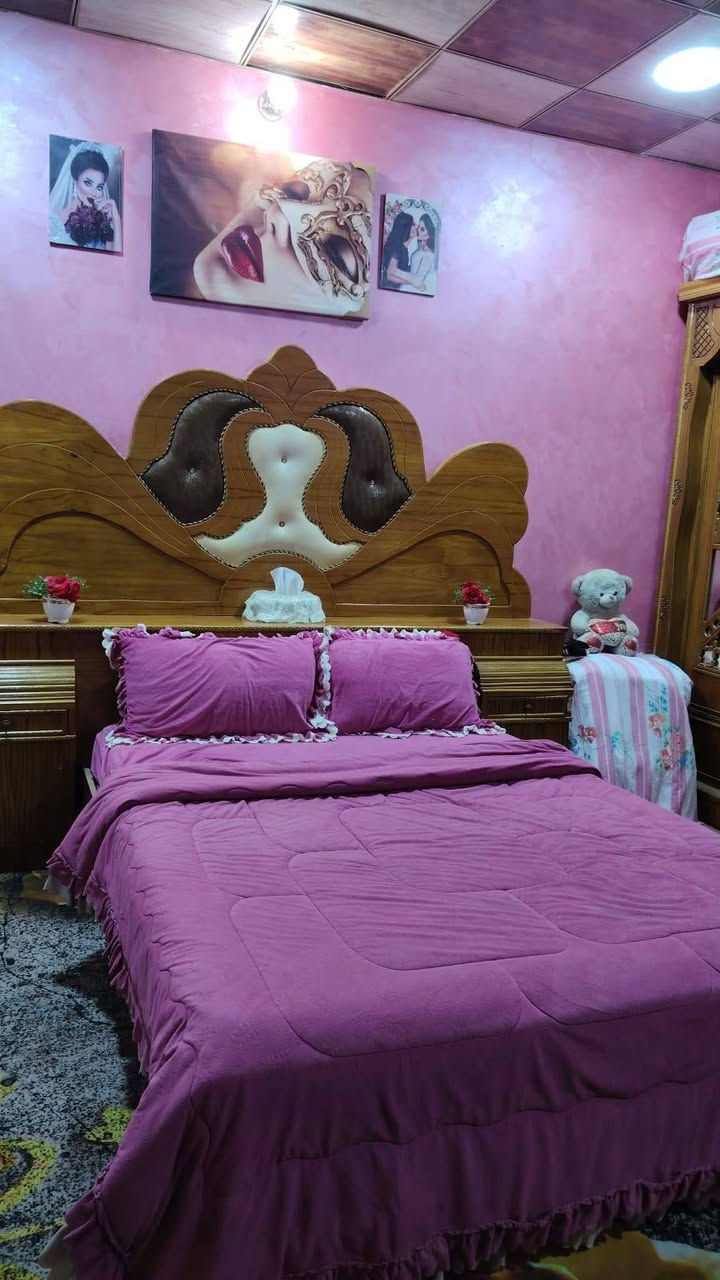 يا الله سلام عليكم غرفه  صاج تسكام. نضيفه كلش فقط تلحيض بصيط. 5 قطع. كنتور  5 بيبان.  و زاويه بابين و ميز مرايه. وجربايه مكان كربلاء حي الغدير سعر مليون و100 غير متواجد عل فيس رجاً  مكلف بل نشر للاستفسار ***********
