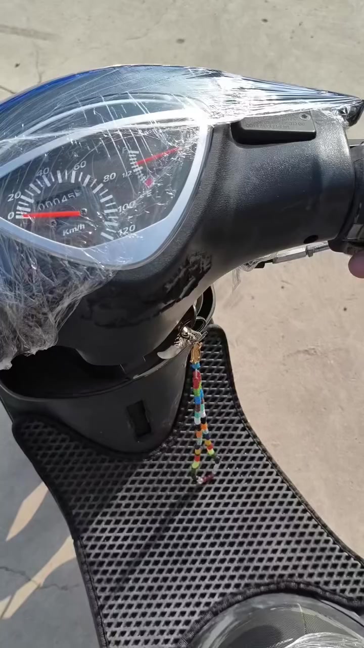 سلام عليكم دراجة ماكس عدلة للبيع
دراجة حلو موديل 2007
السعر 625وبيهة مجال 
***********
