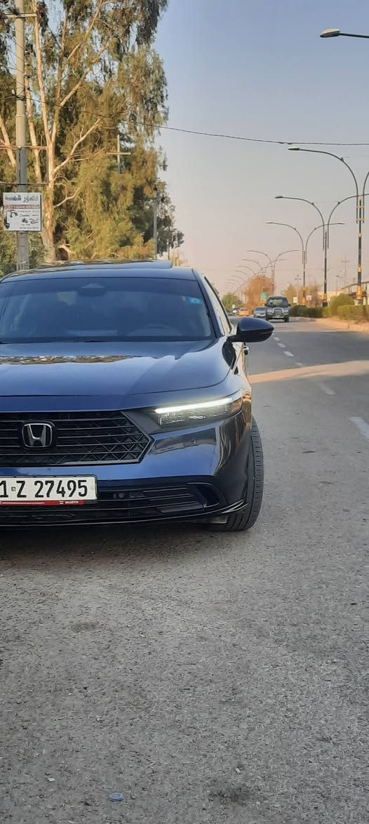 رقم بغداد
📍 بعقوبه – السياره كلش حلوه ونصبه

🚗 السيارة مواصفات حلوه و ضربە 
خفیفە و الصوره مال حادث بلمنشور
⸻

🔹 الموديل: 2023
🔹 الفئة: EXL 
🔹 المحرك: 2.0 لتر هايبرد (بنزين + كهرباء)
🔹 ناقل الحركة: أوتوماتيك e-cvt
🔹 الدفع: أمامي
🔹 اللون الخارجي: نيلي غير محدد
🔹 الداخلية: جلد فاخر – تسخين المقاعد – تحكم كهربائي
🔹 الممشى: 46,000 ميل قابل للزياده
🔹 الوارد: أمريكا 🇺🇸
📸 صور الضربة موجودة

⸻

✅ أهم المواصفات:
✔ شاشة كبيرة + كاميرا خلفية
✔ رادار + نظام مانع التصادم
✔ حساسات أمامية وخلفية
✔ فتحة سقف
✔ دخول ذكي + تشغيل بصمة
✔ مثبت سرعة ذكي (Adaptive Cruise Control)
✔ اربع انضمة قياده 
✔ نظام صوتي فاخر
✔ ستيرنغ تحكم كامل
✔ مقاعد جلد تسخين
✔  خزن ميموري 
✔ شاشه تدعم الكار بلي وابل كار بلي واندرويد اوتو
⸻

🔧 الملاحظات الفنية:
• رادار المرايه الجانبيه اليمنى تجاري  

• السيارة ميكانيكياً ممتازة وجاهزة للاستخدام بدون أي مشاكل

⸻

📍 المكان: بعقوبه
 سعرها 193 و بيها مجال
📞 للتواصل (اتصال أو واتساب): 
***********

🔥 سيارة اقتصادية، قوية،  مواصفات حلوه

