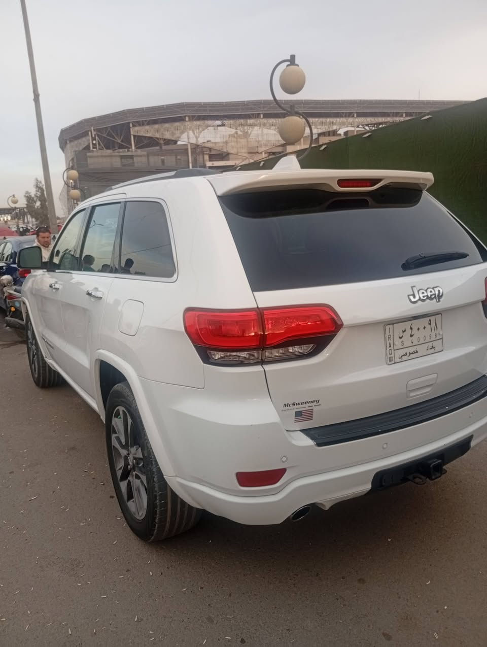 السلام عليكم ورحمه الله وبركاته
جيب شيروكي موديل 2021
فول مواصفات لمتد
وارد امريكي 
مكينه v6سلندر
السعر 260 وبها مجال الشراي 
صور الحادت موجوده داخل صور
رقم الهاتف 
***********
