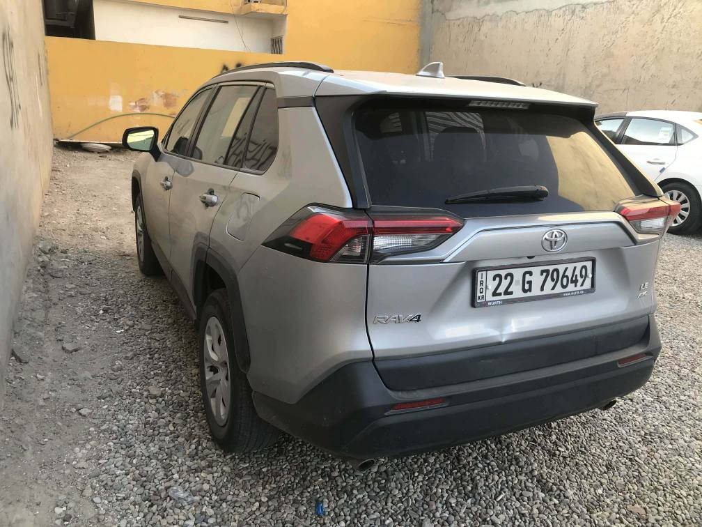 تويوتا راف فور موديل 2020 LE AWD 
ايرباك سليم ماشية ٦٠ ميل رقم اربيل بسمنا 
بيها باب تبديل بلاد نفس اللون وباب ونص جملغ صبغ بدون دواخل مواصفات شغال كشن جلد ٦ مودات قيادة مكان سيارة كركوك شراي اتصل واتس اب موجود *********** كركوك, العراق
