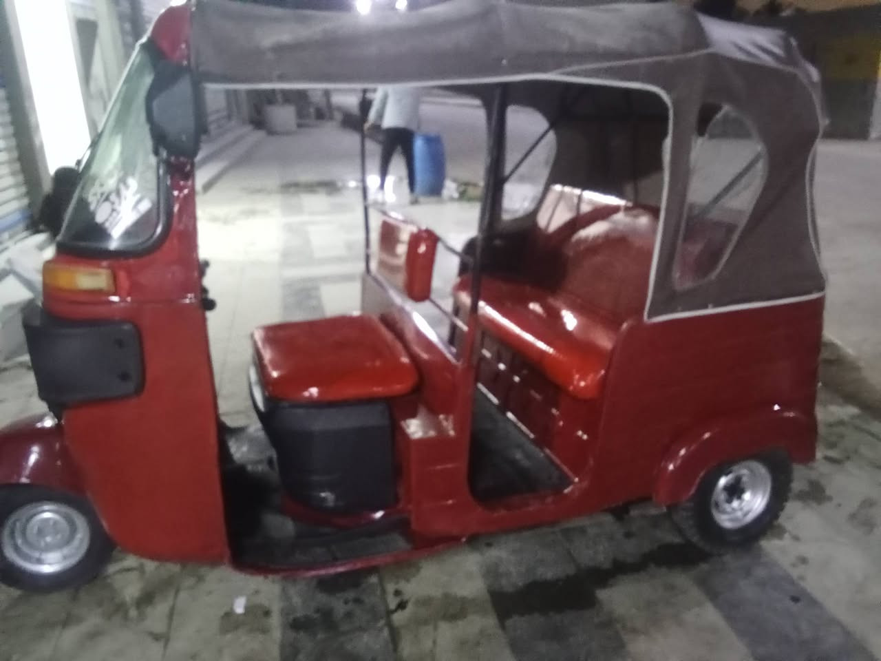 سلام عليكم تكتك مديل 18 مصبوغه جماليه محرك 20 توني مجفته رقم رقم ذي قار  كله جديد ضفيرهه كاملة صليب جديد جواريب جديد تواير جدد كله شغال بوجهك الشغل مكاني رفاعي شراي ينتصال ***********
وتساب فقط ***********
