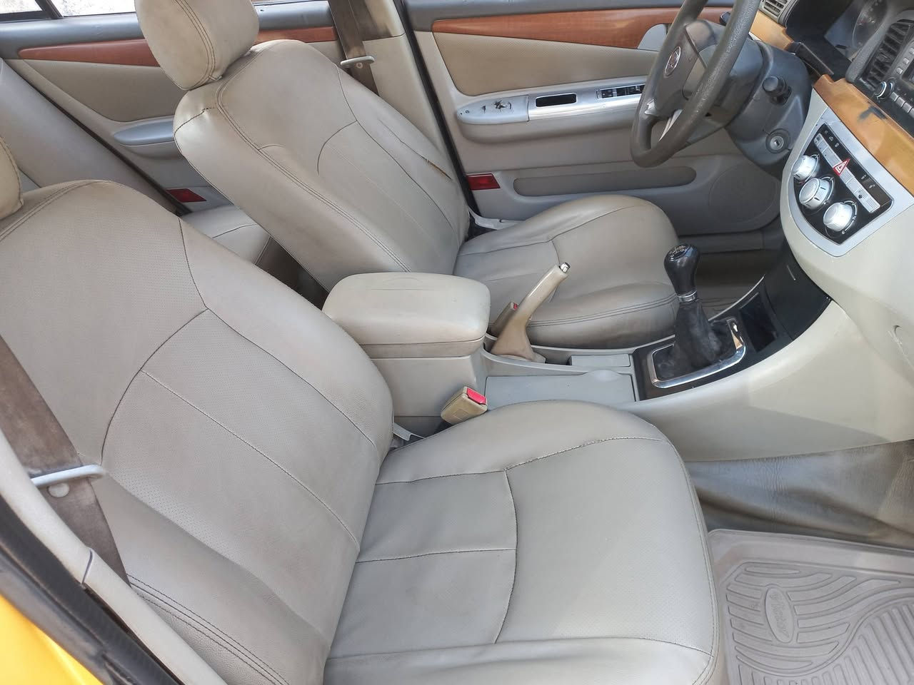 ليفان ٢٠١٣ ابلاديه من كلشي تبريد تدفه شغال تخم تاير جديد السعر ٤٥ مكاني بغداد الشعب اسويج ريمونت ***********
