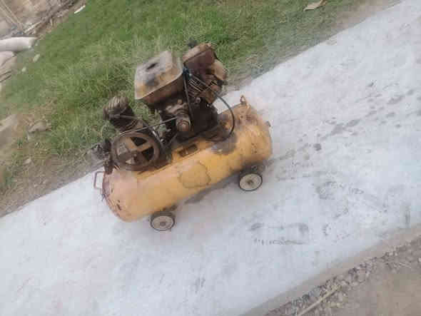 السلام عليكم ماطور صبغ شغال للبيع السعر 75 وبيه مجال العنوان بابل الحمزه الغربي خيكان للستفسار ***********
