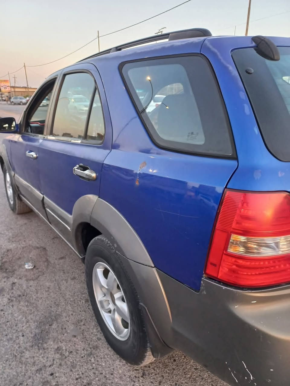 سلام عليكم
سورنتو موديل 2009
خليجي
ضربته الجاملغ الامامي ومصلح نفسه وشويه لايح صبغ البنيد
وبارد باب السايق مو ضربه بارد بسيط كلش 
مكينه و كير مكفولات
حداديه 60٪
رقم انكليزي هزه وسنويه ل 36
كل نقص ما بيه تخم تاير تبريد
5ويل كب
شاشه كامره
السعر المطلوب 8️⃣5️⃣
***********
غير متواجد على نت فقط اتصال
