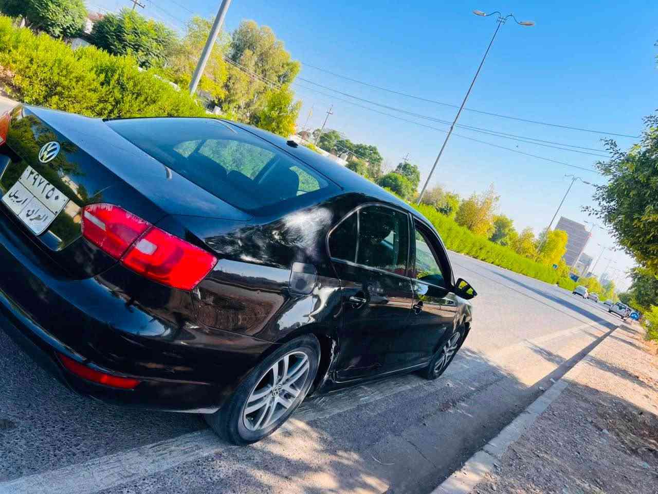سڵاو 
جیتا ٢٠١٤ تۆڕبۆ بۆ فرۆشتن 
هەموو پارچەکانی لەسەر ئەو وێنە ڕون کراوەتەوە و دەرکەی پشتەوەش لای سەکنی و چاملغی پشتەوەش زیادی کردیە 
نرخ ٨٨٠٠$ وەرەقە 
٤٥٠$ غرامەی لەسەرە

بۆ زانیاری زیاتر پەیوەندی بەو ژمارەوە  بکەن 
*********** أربيل, العراق
