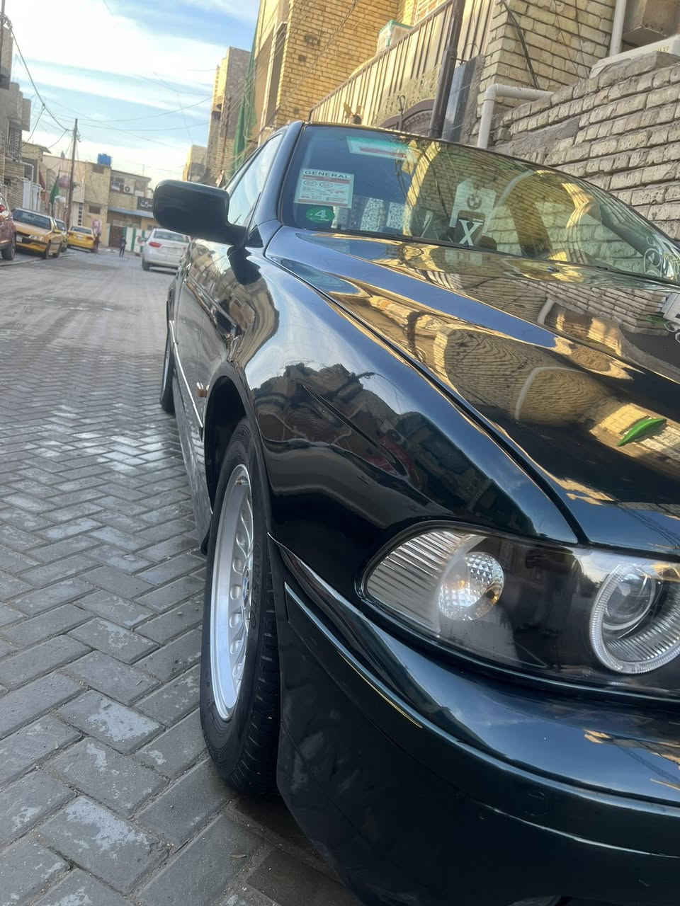 ((BWM))
صقر موديل 2000 اصل لون زيتوني رقم اربيل بسمي سنوية هزة جديدة سيارة تحويل ثاني يوم مصبوغة عام جمالية فقط السيارة جديدة بمعنى الكلمة واحلى من الصور الغرفة مالتها بحالة الوكالة تخم تاير تخم ويل جدد صدر خلفي امامي جديد متصرف عليها ربع دينار بس عندك الجامة الامامية بيها فطر يرادلها تبديل او تبقيها عادي السونار موجود بل منشور قبل لا تنصبغ 
السيارة كلش حلوة ومستعجل ع بيعتها حيل وشرط ابيع جوة السوك واتحداكم جيبون مثل هيج نضافة بهيج سعر 
السعر 93 وبيها مجال للشراي 
العنوان بغداد 
رقم التليفون :***********
