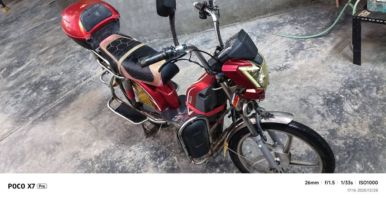 السلام عليكم متاح هاي الدراجه بطاريات صار 4اشهر من اشتريتهن السعر 300وبيه مجال قليل***********
