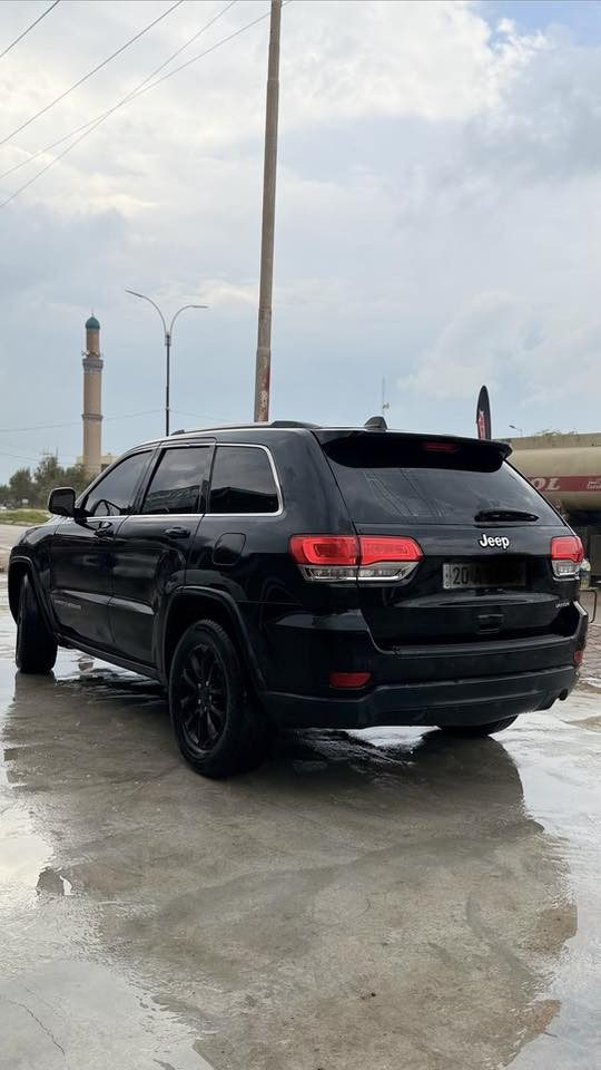 جيب للبيع مديل 2014 لون اسود رقم ديالى  مشروع وطني بسمي هزه سنويه جديدة 
محرك 6 سلندر 
كير طياره
جاهزه من كلشي 
صبغ 3قطع 
السعر 157 ورقه بيها مجال
العنوان ديالى شهربان
***********
