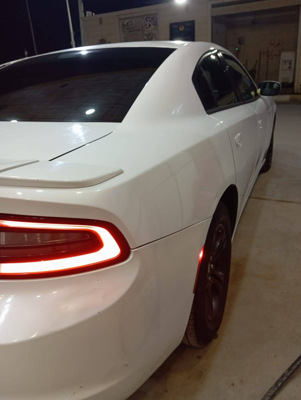 تحيه طيبه ادمن سلام عليكم .للبيع جارجر  مديل ١٧ باسمي تحويل ثاني يوم  اصل ١٦ كفاله عامه من صبغ وتكحيل وتبديل وصور الحادث بل منشور كدامك .تو ويل ٦ سلندر البصره مدينه السعر  165 وشراي يتصل ويدلل مكلف بل نشر  للتصال وبي وات ساب /*********** /=/***********
