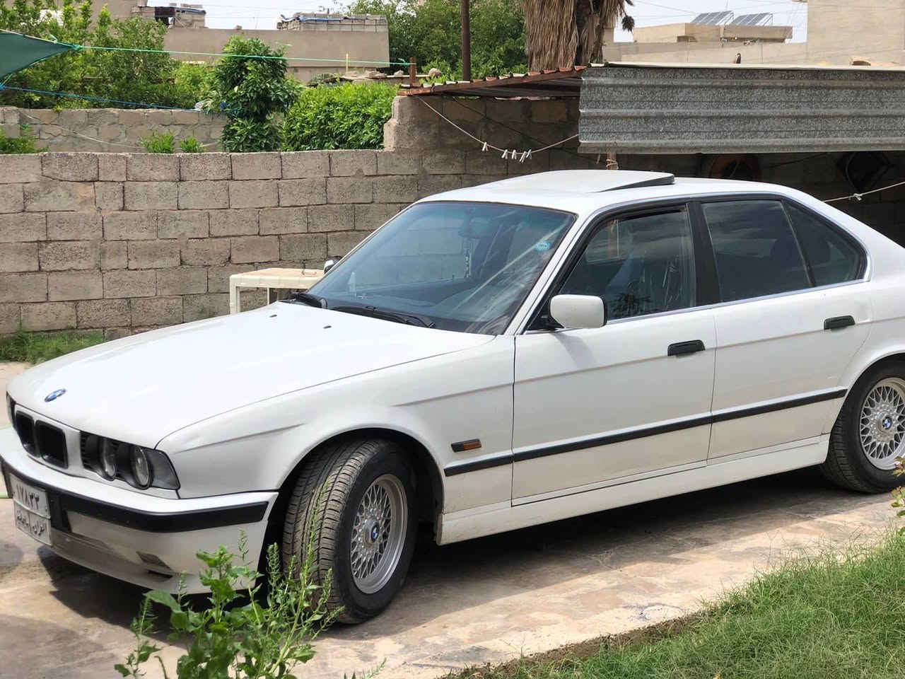 بیئیم 525هیچی نیە کلیر ئەوروپایە زۆر خاوێنە 1993تەبرید سلاید تۆماتیک *********** أربيل, العراق
