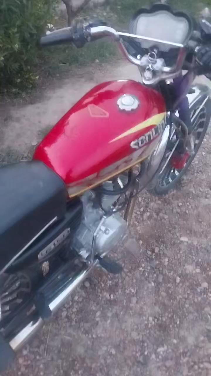 السلام عليكم دراجه سونك خمسة كير موديل25 اوراق 3 محرك 200 محرك مكفول لاتبخير ولا نضوح اوياله مكفوله من العواج دراجه ناعمه خير من الله السعر 750 وبيها مجال للشراي المكان يوسفيه معمل زينب وهاذا الرقم بي واتساب ***********
