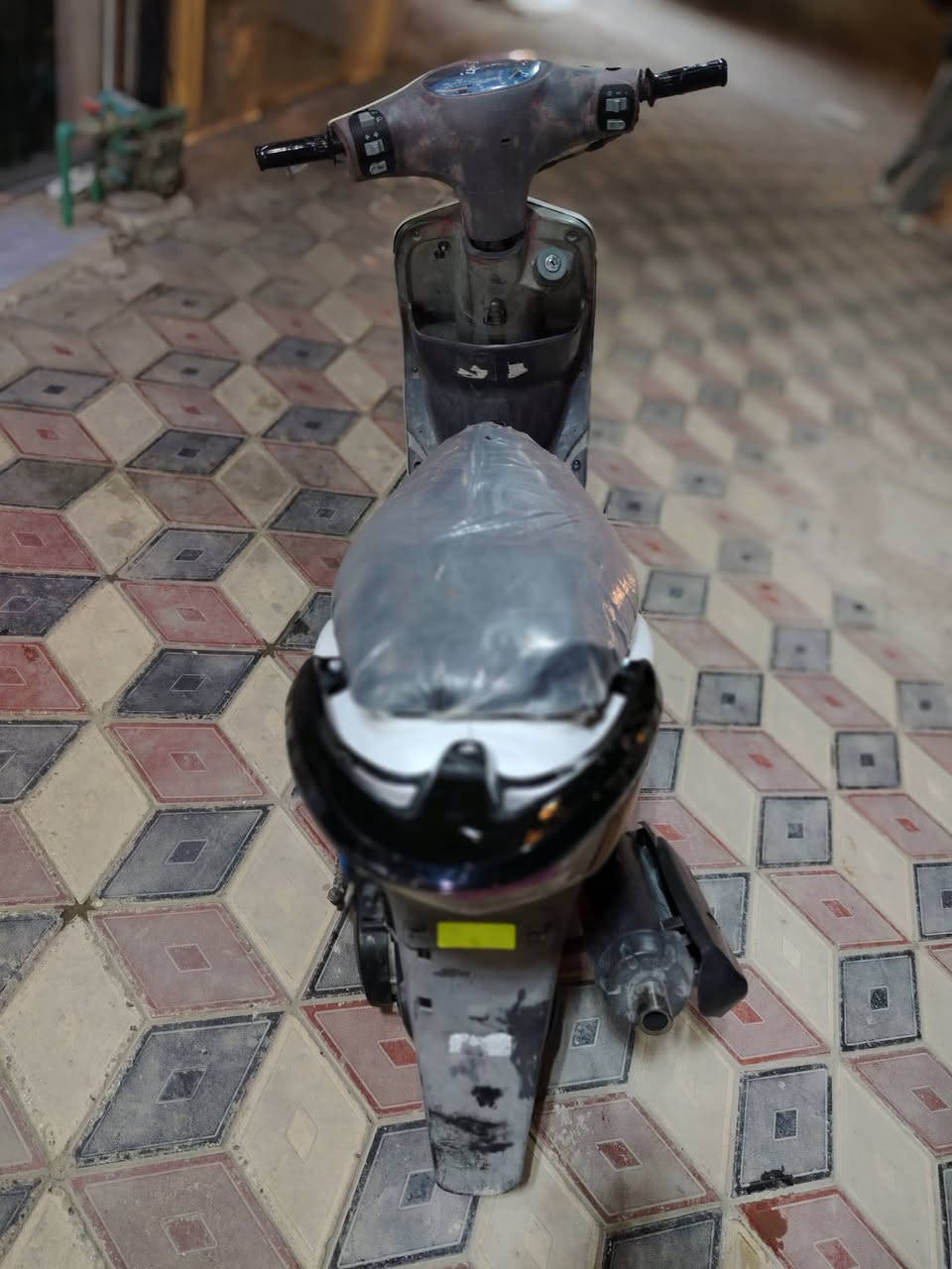 سلام عليكم دراجه ماكس منغولي مكينه 49 بلاد ما مفتوحه كهربائيات كامله سلف هند السعر 600 وبيها مجال  ***********
