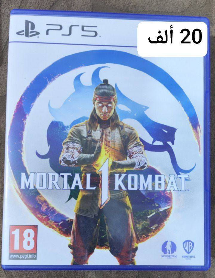 السلام عليكم
أقراص مستعملة نظيفة 
الأسعار موجودة بالصورة الخاصة بكل قرص 
للتواصل على الرقم
***********
و متوفر توصيل
للتنوية 
فقط في لعبة gravity Rush 2 
اللغة تكون يابانية و لا توجد انكليزية فوجب التنوية
