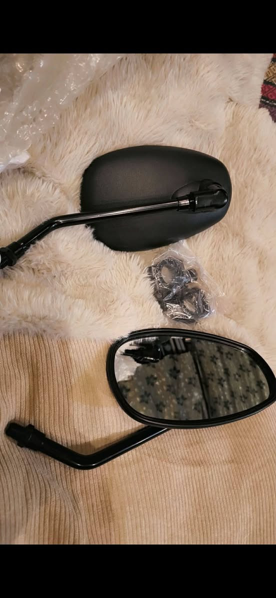 مستعجل على البيع زوج مرايات أتصل وبخدمتك ***********
