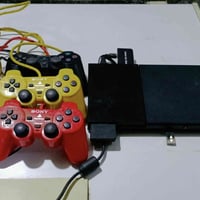 بلايستيشن • خوش جديد • كامل ملحقات