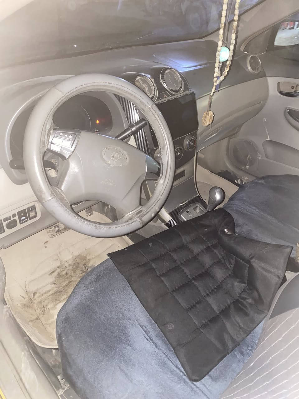 السلام عليكم بي واي دي g3 موديل 13 رقم بغداد انكليزي هزه جديده سياره مكفوله مكينه وكير  لاتنقيص ولا تبخير تبريد  بصمه صدر امامي خلفي سياره مطلوبه غرامه 100 تنزل من سعر 40 قابل للتفاوض الاستفسار متواجد واتساب  *********** ***********
