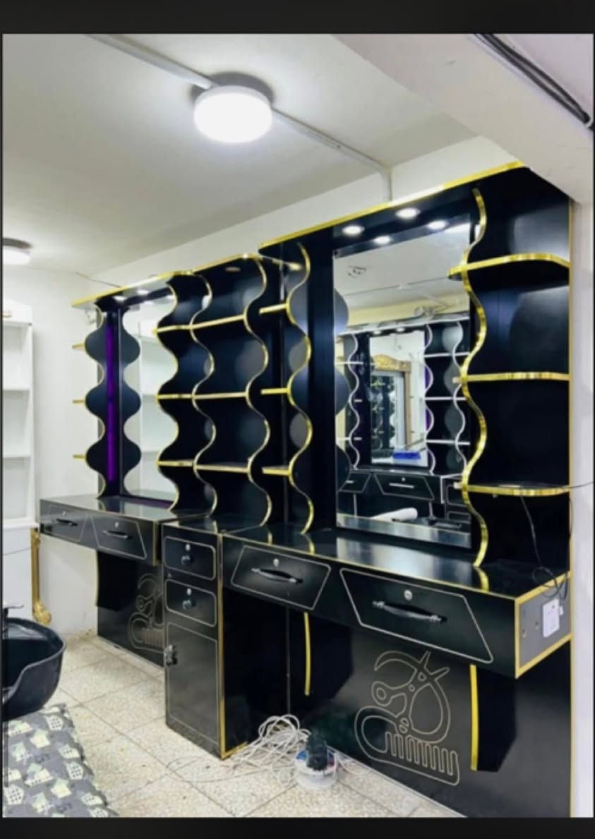 تجهيزات صالونات حلاقه ***********
