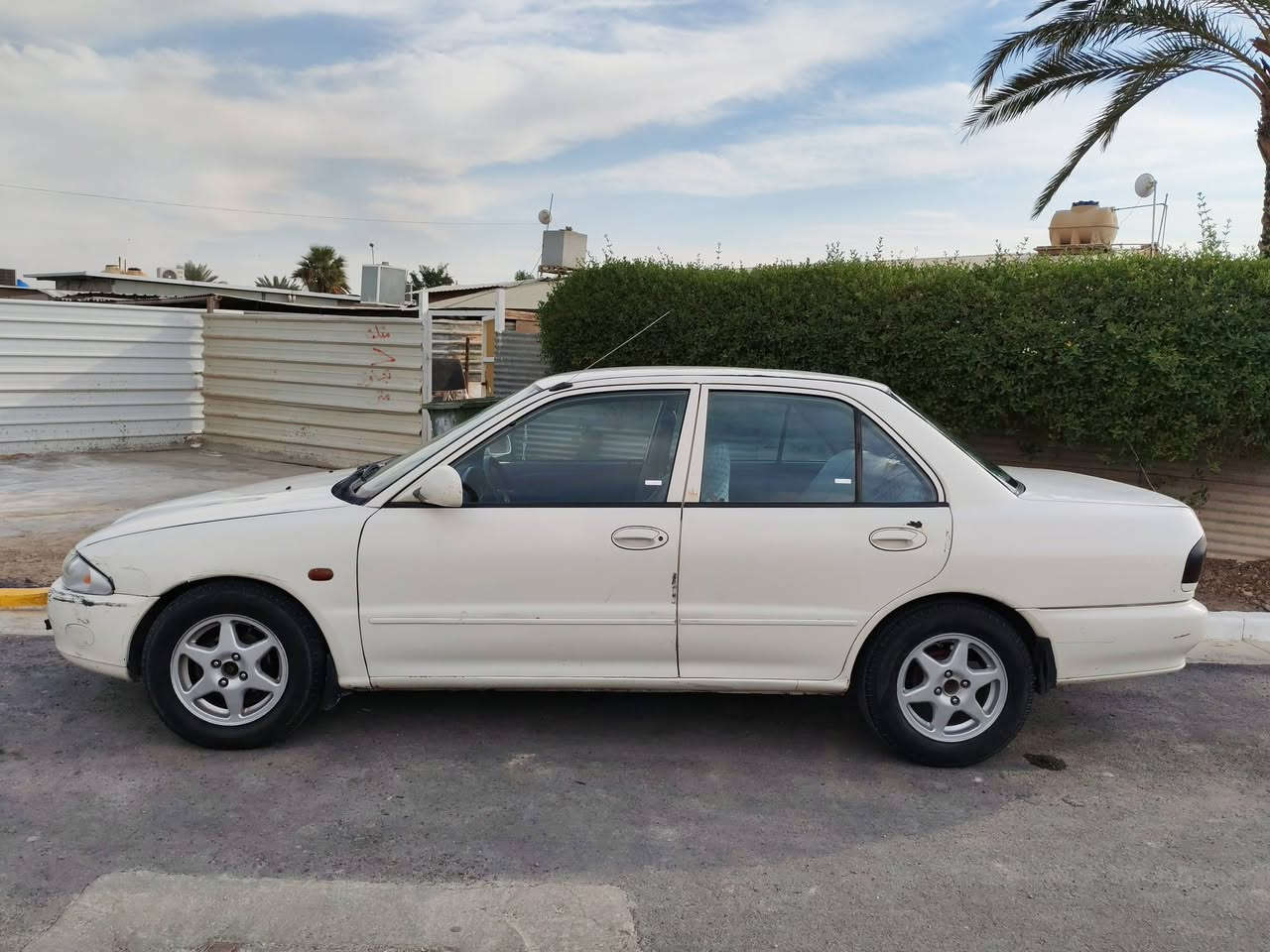 سلام وعليكم
بروتون موديل 2004 كير اوتماتيك تبريد شغال وايضا تدفئه بيه صدرها زين مابي شي غرفتها حلوه بعده جديده بيه شاشه اندرويد مصبوغه حزام السياره رقم بغداد السعر 43 وبيه مجال الطيبين مكان السياره بغداد حي جهاد موبايل ***********
