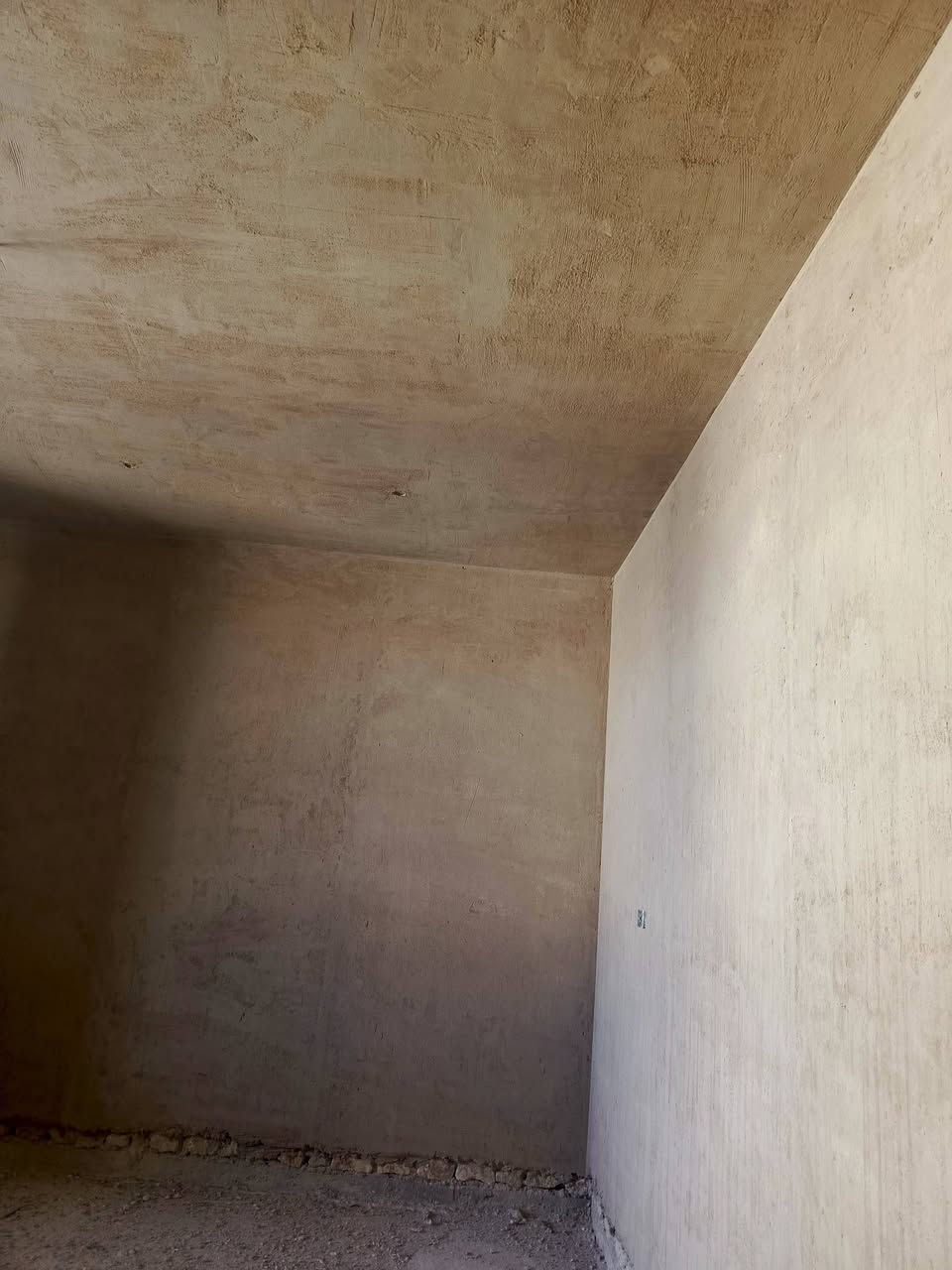 اي واحد يحتاج خلفة اصطار احنه بالخدمة
المتر ب3 اصطار وابياض المتر5.مع توفر كادر عمل كامل ***********
