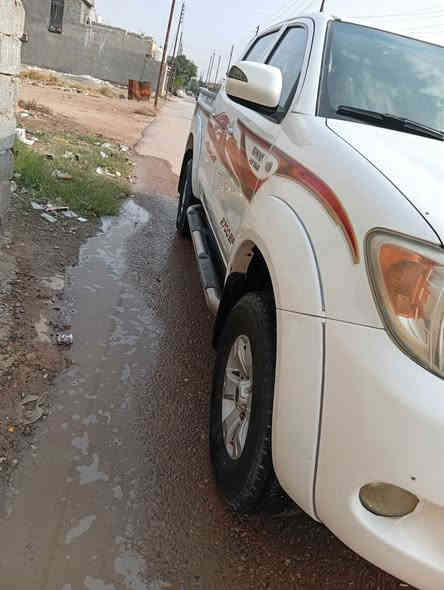 السلام عليكم من رخصت الأدمن المحترم للبيع فلاونزة فور ويل موديل 2008 كير عادي  رقم أربيل سيارة شرطة جديدة مابيهه لا ظربه ولا صبغ ولا فتح ولا تبديل بيهه مجرد بذيول كد شبر لسيارة سعودي ام لبطل يعني لمواصفات المرغوب تخم تاير جديد صار سبوع من شديته تبريد ثلج ،لمكينه بيهه صرف  شي قليل بدون أي بخار مكانهه بغداد السعر 168ورقه وبيهه مجال ***********
