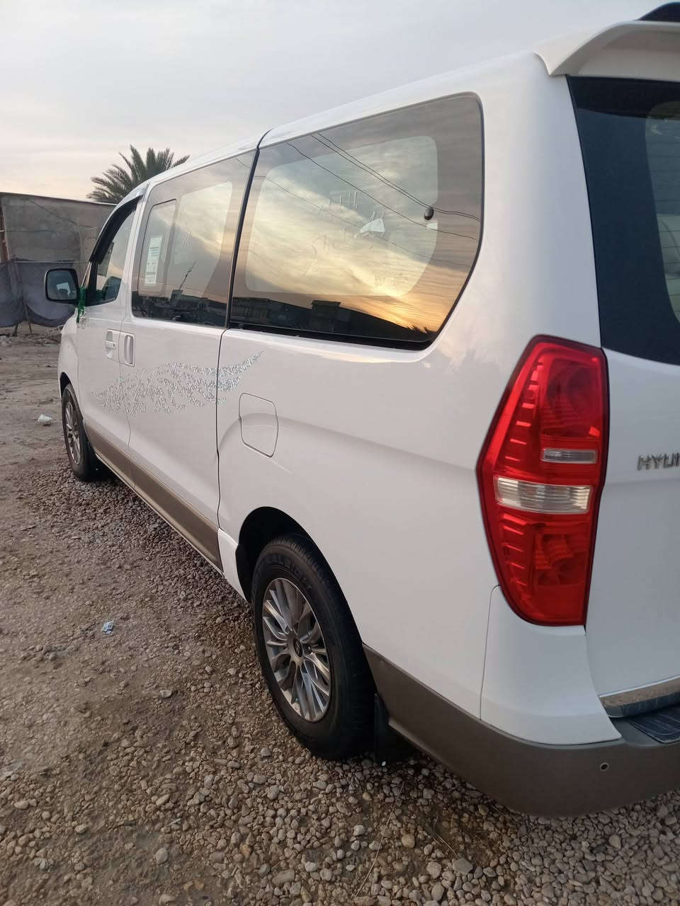 ستاركس موديل 18 مكفوله كفاله عامه للبيع باسمي مصفره من ضريبه تحويل ثاني يوم ***********
