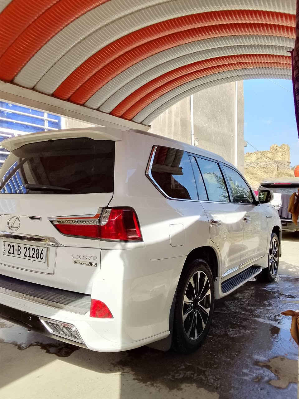 السلام عليكم من رخصة الادمن عندي لكزز موديل 2009 محدثة 2021 كفاله عامه من صبغ وتبديل تحديث درجة أولى شد قطع اصليه بشركة كرزان كارس بربيل السياره كفاله عامه من قطره صبغ وبارد ورصعات ماشية 95الف حقيقي رقم سليمانية بسمي تحويل وكاله حاظر محرك 5700سبورت ومعروفه مواصفات الكزز جكات جنطه كهرباء تبريد 3قطع 5كامرات محيطيه تشغيل عن بعد حساس امامي خلفي كشنات جلد + كهرباء + ذاكره كشن خزن ميموري مرايه شفط ترحيب اوتو + اناره بالمرايه كشن تدفئه تبريد رادار امامي خلفي جانبي فتحة سقف شاشة اعطال ستيرن كهرباء وبعد بيها هواي مواصفات الكزز غني عن التعريف بالمواصفات رايدها 328 بيها مجال مكان السياره بالحله رقمي *********** اخوان اقره المنشور زين واتصل والي مبعجبه السعر او السياره يعبرها بكلام طيب والسوك كل شي بي بس اكيد مينقاس الجديد بالتعبان والله يرزق الجميع واسف على الاطاله سبحانه سعر 328بلاش
