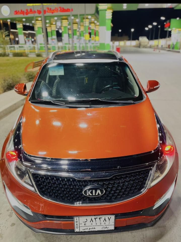 السلام عليكم..
سبورتج 2015 خليجي 
مكينه 2000 دوش
فول مواصفات 1/1 بنوراما حساس خلفي كامره لد امامي فول تحكمات
سياره جاهزه من كلشي كير مكينه خير من الله انطخت وصار بيها صبغ بدون دواخل ولا تبديل سونار مع الصور
السعر 139$
بغداد / البنوك
***********
