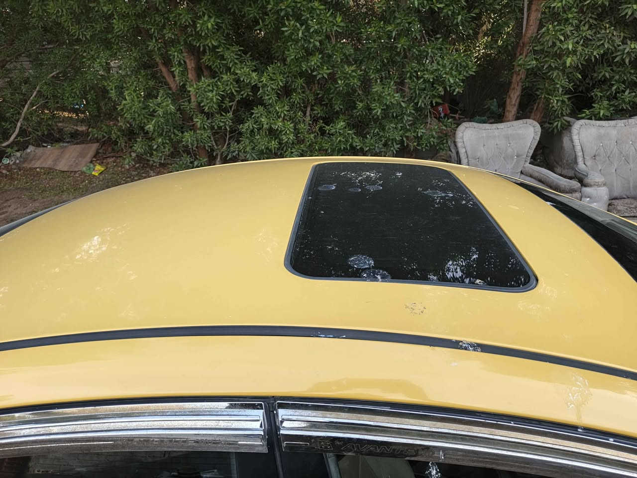 السلام عليكم 
النترا ١٥ خليجي 
بيهه جاملغ امامي مبدل وخلفي مصلح بدون دواخل 
كير مكينه تبريد كله نضيف 
سعرهه شده وبيهه مجال حك جيتك 
*********** بغداد, العراق
