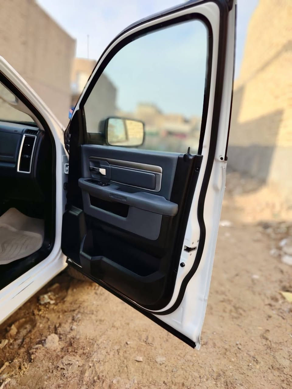 سلام عليكم رام مديل ١٦ حادثهه جاماغ وبنيد مكينه ٣٦٠٠ كيرمكينه حداده جدد مكاني ميسان سعر١٥٠ بيع مستعجل ***********
