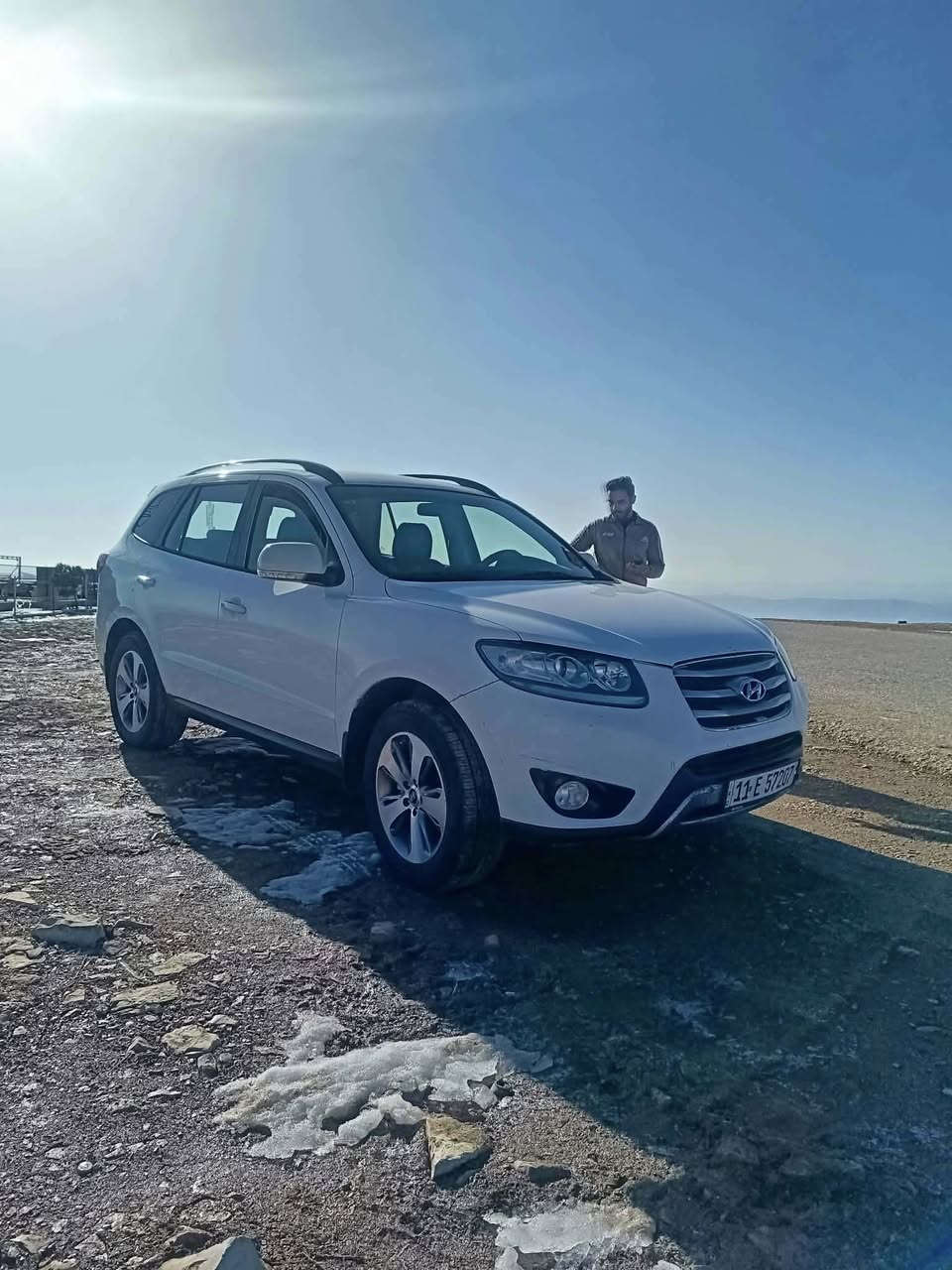 السلام عليكم من رخصة أعضاء الكروب
سنتافيا موديل 2012 الشركة العامة 
محرك 6سلندر 
سبعة راكب مقاعد جلد 
تبريد وتدفئة كلة شغال تلاث قطع 
محرك وكير وضع الشركة 
السيارة خير من الله باسمي تحويل ثاني يوم 
السعر 148ورقة 
متواجد على الفيسبوك 
الرقم ***********
