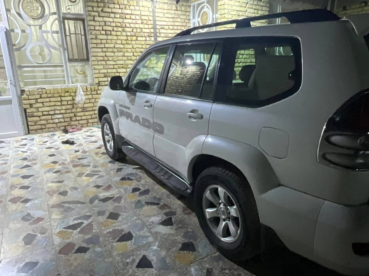 برادو. 2009.  vxr  محرك 6 سلندر تبريد عاطل السعر 190 وبيه مجال
مكان السياره بغداد 

الاتصال على هذا الرقم فقط***********
