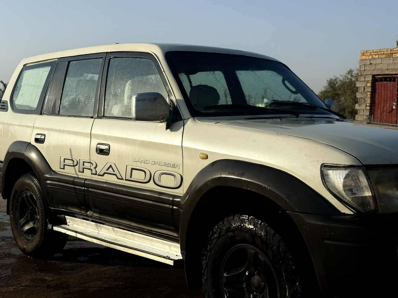 السلام عليكم برادو 2001 مشروع وطني كير مكفول ومكينه بلاد 3000 مكفوله لاتبخير ولاتنقيص كشرته نضيفه مكاني ناصريه قضاء النصر رقم ***********
