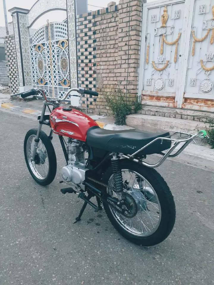 سلام عليكم شباب دراجه للبيع شاصي ١٦ اوراق اصولي مكينه رابيدو ٢٥ مبدل كور والباقي كله جديد  الدراجه كلشي مانقصها شرط شلعه ومعدل وفصله مكاني واسط قضاء الحي (***********) وبي واتساب
