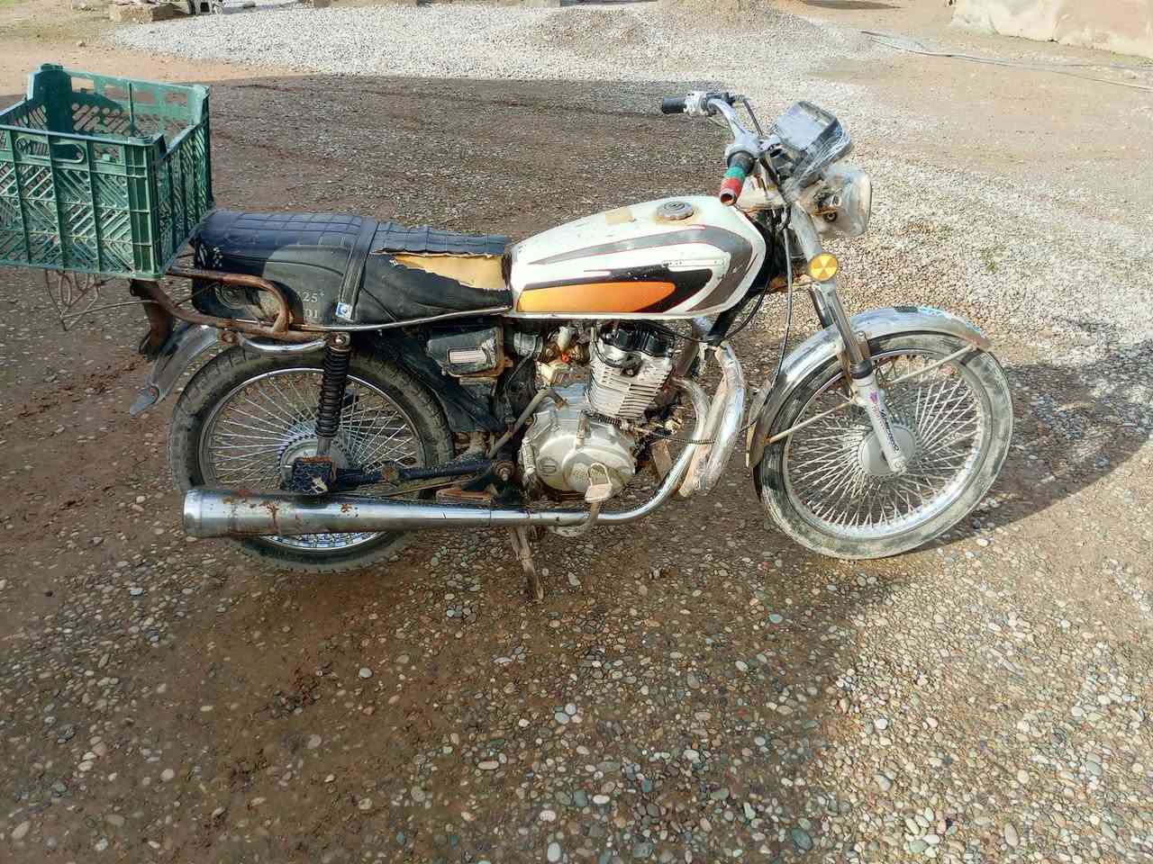 موطور نامي برو 2021 معمر جديد وياله مسطره أما الكهربايات بس الضو يشتغل باتري ما بيه السعر  225 الف وبيه مجال اتصل ***********
