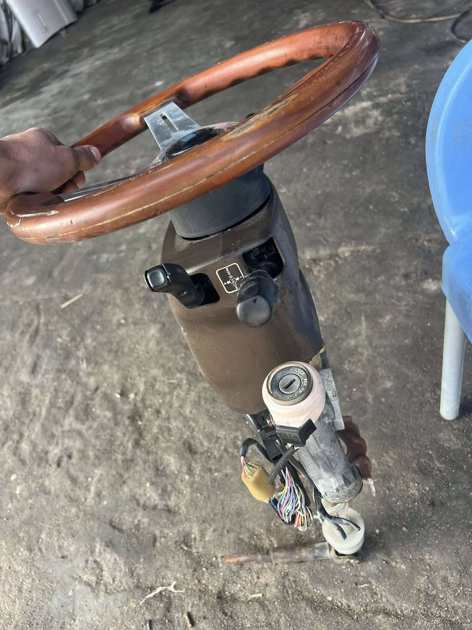 سلام عليكم شباب ستيرن كامل بدالات كامل نضافه 95/100 السعر 160 ستفسار *********** مكاني الزبير
