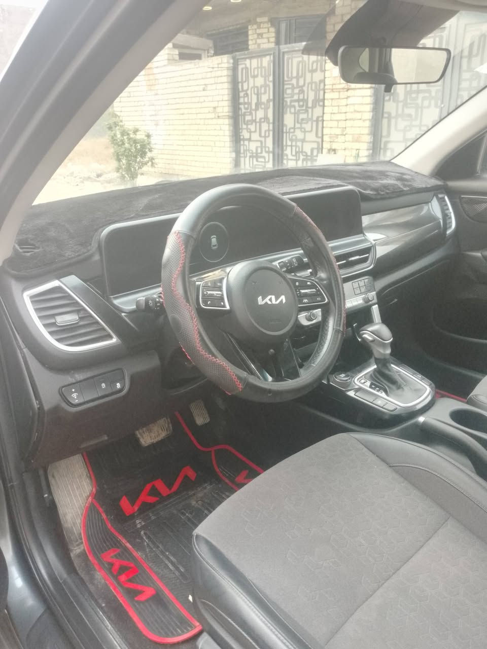 كيا سليتوس2024 وارد امريكي *********** السعر 155 وبي مجال بسيط المكان بغداد الدورة
