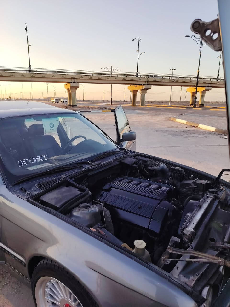 سلام عليكم بيم 525 اصل مكينه مسكر فانوس مكفوله كير شرط تبريد شرط حداديه شرط مصبوغه فقط جماليه مكفوله من ضربه ومن البارد تخم تاير سياره فتحه مريات شفط رقم دهوك سنويه 30 وكاله بسمي تحويل مباشر سياره جاهزه مانقصه شي ابد جديده وحله من صوره ترايك اربيل شرط سعر 68 وبيه مجال قليل العنوان بصره زبير ***********وتساب وتصال متواجد
