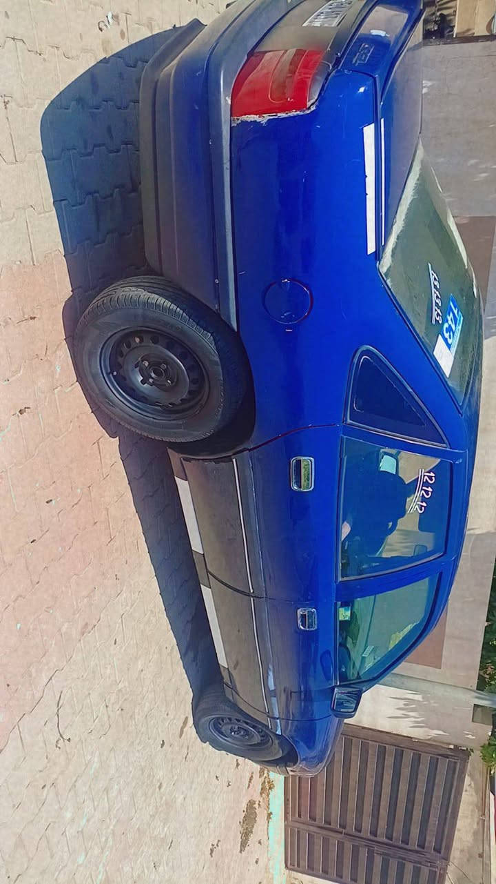 اوبل فيكترا موديل 92 محرك 16قايش عريض رقم كركوك  سنويه هزه جديد بطاقه بنزين سعر 35 مكان كركوك***********
