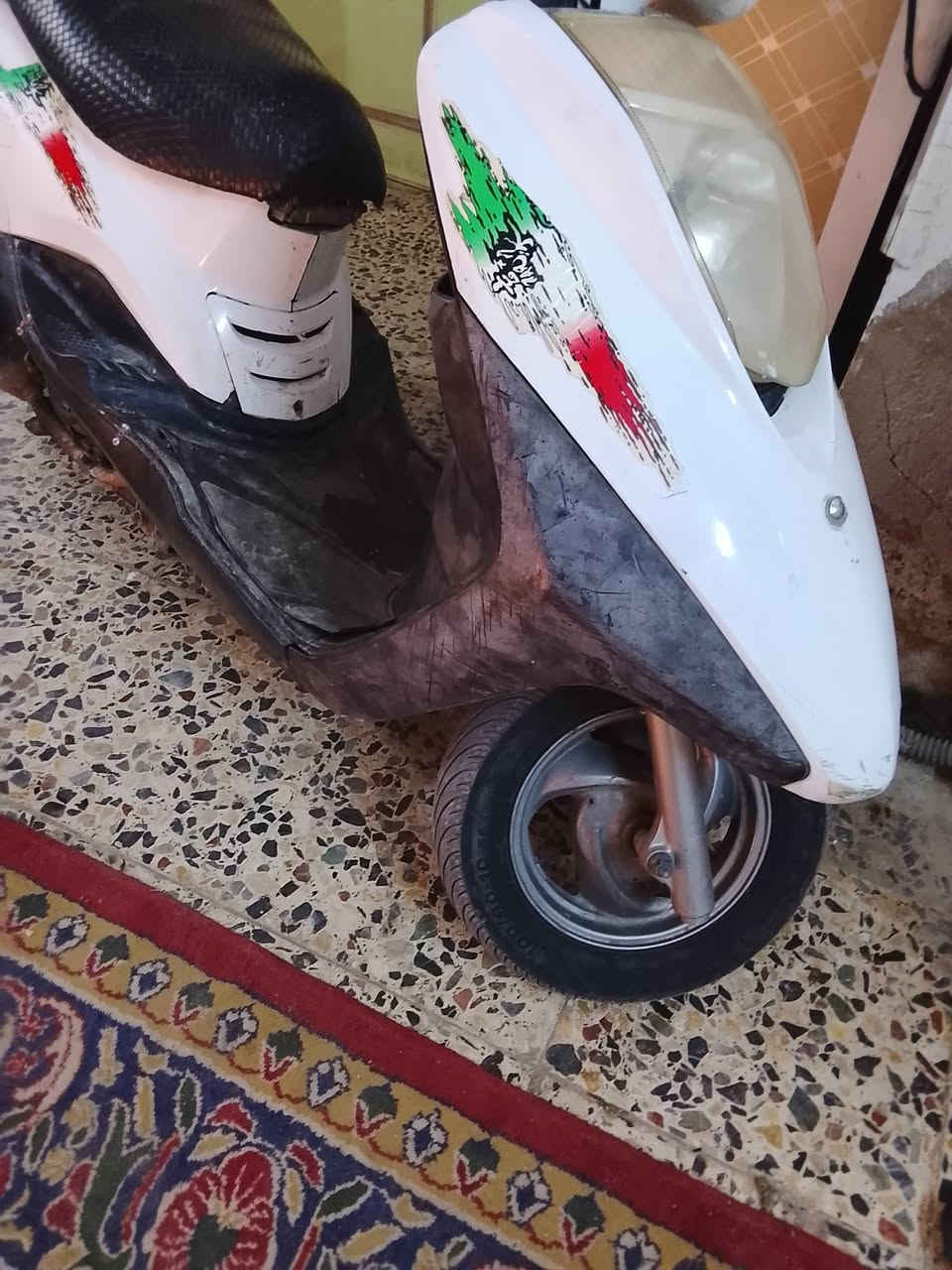 السلام عليكم دراجة بريز لبيع الدراجه نضيفه مكينه خرسه مكاني بغداد سعر 375وبيه مجال ***********
