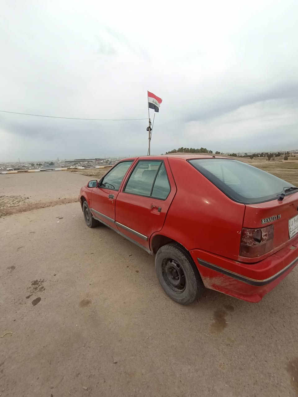 سلام عليكم سياره رينو كله علاه بلاد مابي ضبخ 4تيرات جديد كير محرك شرط كاربيات تتفيه كله شغال رقم كركوك سنويته اخضر عتم ترويز شرط تحويل دفتر بانزين بي سعر 14مكان كركوك شراي خابر بي وتساب ***********
