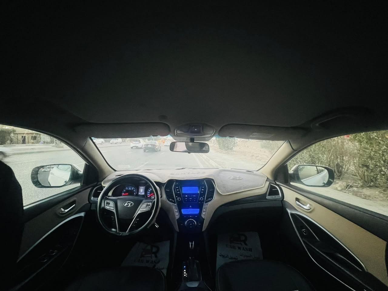 سنتافي 2014  
6 سلندر 7 راكب 
 تبريد 3 قطع مناخين
السيارة بيها قطعتين صبغ 
رايدها 148 

مكلف بالنشر 
***********
***********
