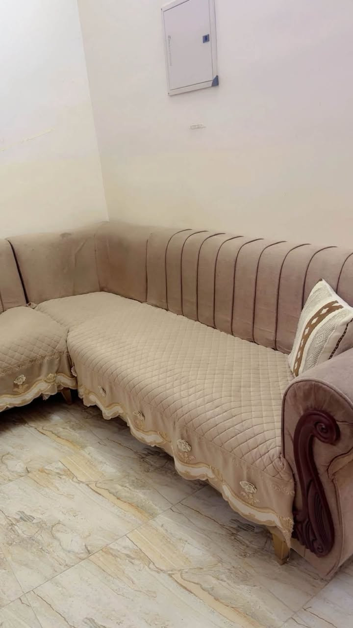 ديوان 8مقاعد ب150وميز بلازما ب30


**إذا كنت صاحب هذا الإعلان وتريد حذفه لأي سبب، رجاءا أرسل رسالة إلى الدعم الفني**